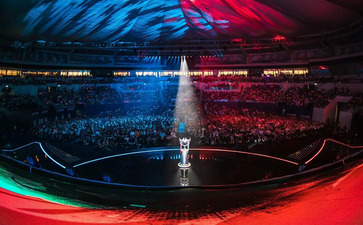 这是一篇旧文章的运送，内容是操纵终极版(含三个剧情DLC)的评价&剧情分析，昨天也发送了自己的实测: